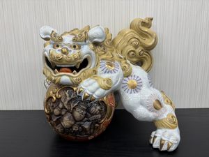 玉乗り シーサーの値段と価格推移は？｜34件の売買データから玉乗り