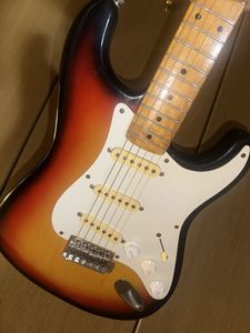 FERNANDES RSTの値段と価格推移は？｜14件の売買データからFERNANDES