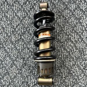 ドラッグスター400 リアサスの値段と価格推移は？｜37件の売買データ
