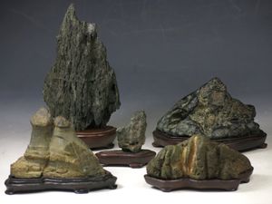 水石 滝石の値段と価格推移は？｜30件の売買データから水石 滝石の価値