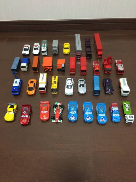 TOMICA CARS トミカ カーズ ミニカー まとめ売り 36台 ☆トミカ☆カーズなど/色々まとめて36台/ジャンク品 【公式通販】