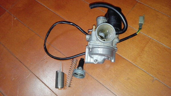 中古希少　規制前ライブDIO18Φビッグキャブ　PB2EAA