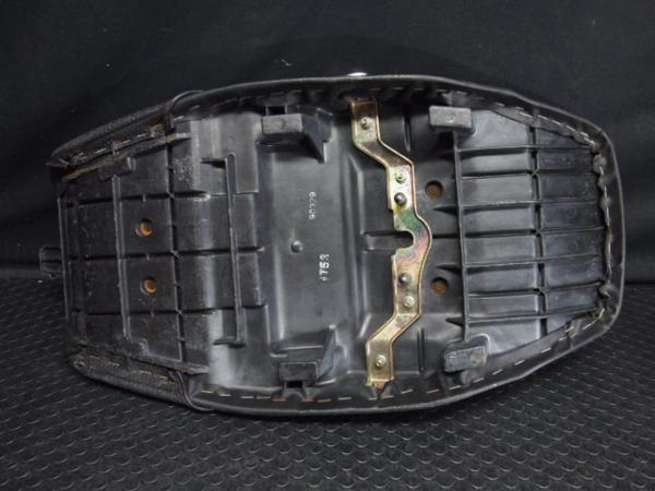 ZRX400純正シートZR400E加工のベースや組み換え用に