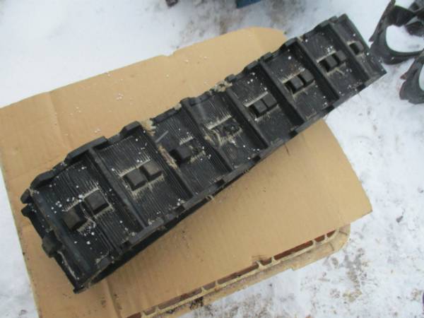 ヤマハ除雪機　YSM560 キャタピラ キャタA 7KA-47110-00