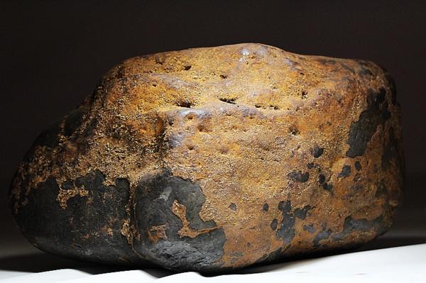 「L410」新疆隕石 隕石 非常に珍しい 重約5kg 新疆隕石 非常に珍しい 現地写真あり 超大 重さ41kg D2350 他にも