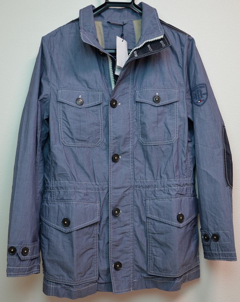 ●定価32千円TOMMY HILFIGERトミーカジュアルジャケットL灰新品