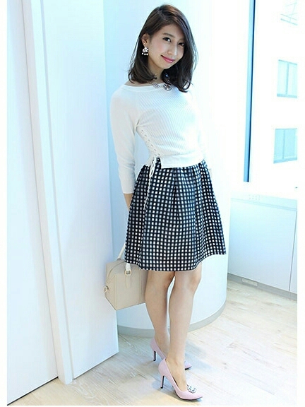 リランドチュール￥20520編み上げギンガムドッキングワンピース