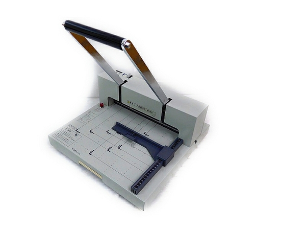 PLUSプラス 断裁機 PK-513L 裁断幅A4サイズ PK-513LN 断裁機 プラス