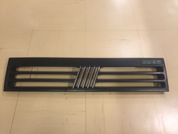フィアットパンダ用フロントグリル 中古 即決 フィアット パンダ