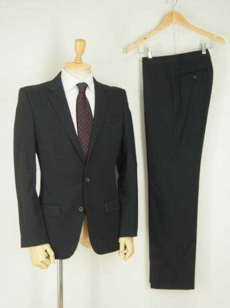 A7588イタリア生地*コムサコレクション*2Bブラックスーツ/黒