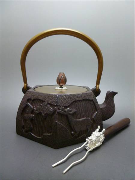 ◇賞玩閣◇L046 銅提 花摘 6角 鉄壷 鉄瓶+壷フォーク 煎茶道具