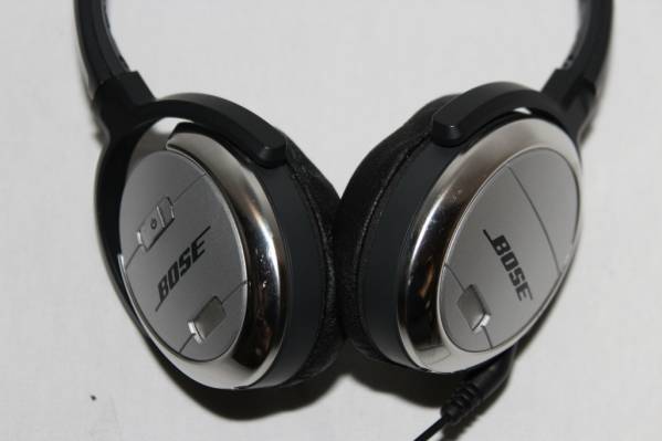 BOSE ボーズ QUIET COMFORT 3 ノイズキャンセリングヘッドフォン 美品