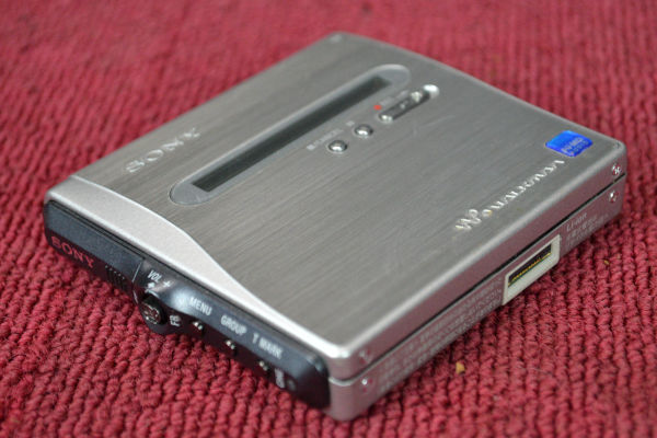 SONY MZ-NH1 hi-MD WALKMAN◇ジャンク品 送料無料!! 【公式通販】