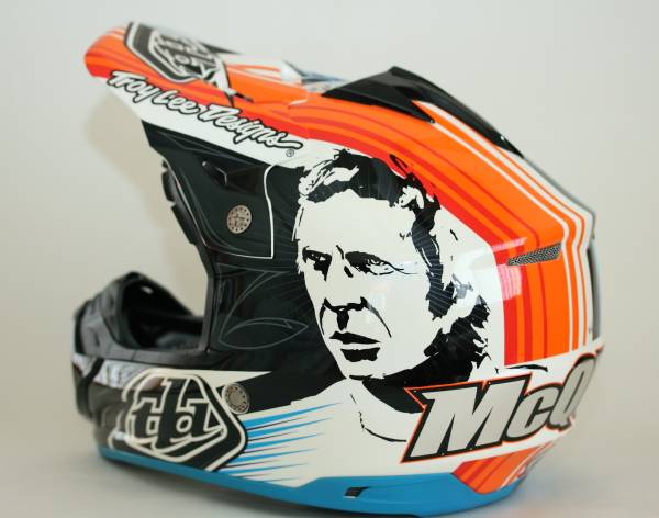 Troy Lee Designs トロイリー SE3 ピンストライプ ヘルメット M