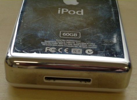 Apple iPod classic A1099 M9830J 60GB 再生確認済み (Y946) Apple