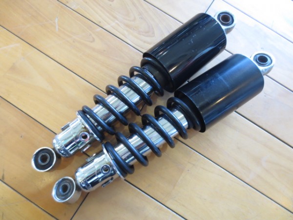 W650　EJ650A　純正リアサス　リアショック　W800　W400他　K