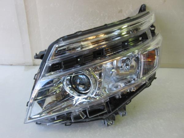 即決 ヴォクシー ZRR80 LED 左 ヘッドライト 部名 【公式通販】