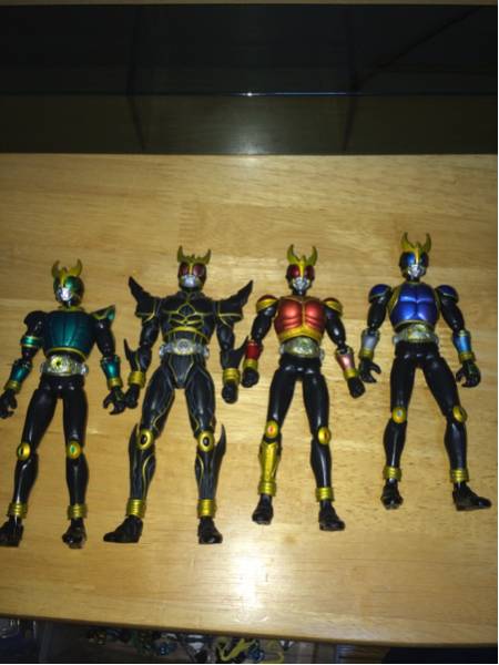 ジャンク品S.H.フィギュアーツ 仮面ライダークウガ セット中古