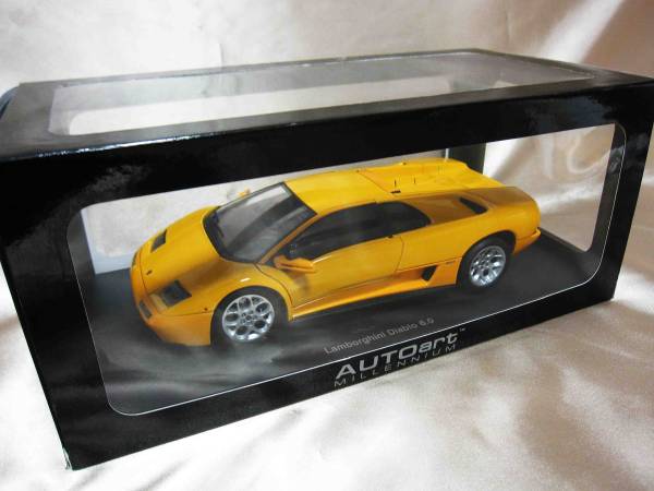 オートアート 1/18 ランボルギーニ ディアブロ6.0 イエロー 1⁄18