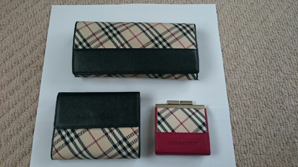 三つ折り財布 バーバリー BURBERRY 美品✨BURBERRY TB