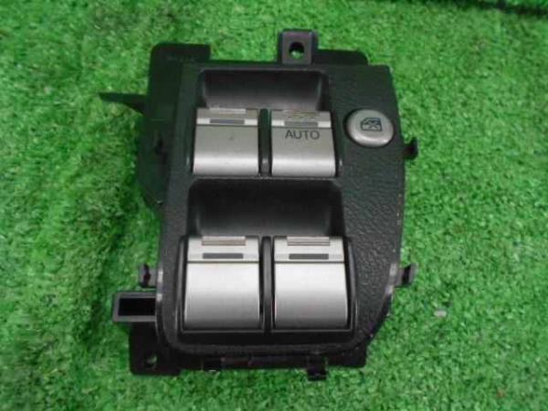 BE1 エディックス パワーウインドスイッチ 108733