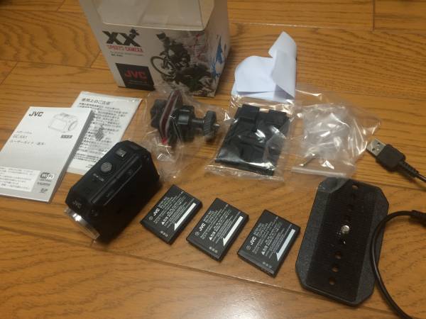 JVC スポーツカメラ GC-XA1-B　【中古品】