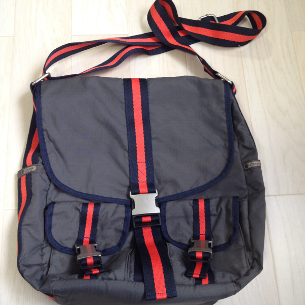 レスポ THE OC＋ 裏アメコミ風プリントショルダーバッグ 美品！