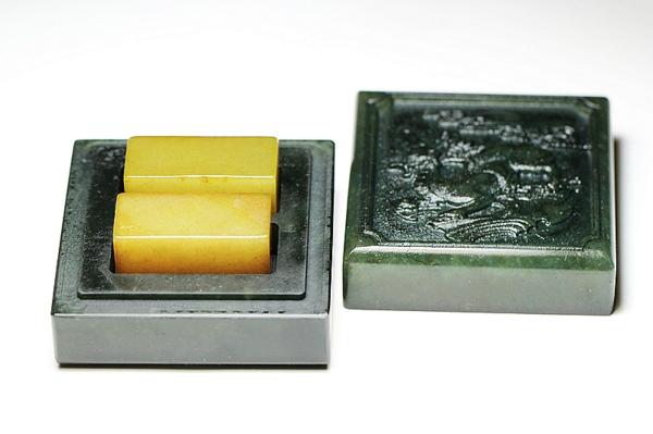 本田黄石篆刻 印材2点 文房用具 碧玉箱付 3.5cm H605