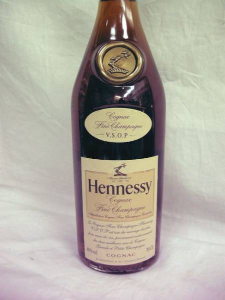 Hennessy VSOP 700ml ヘネシー ブランデー 未開栓22札03