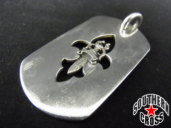 CHROME HEARTS カットアウトフレアｗ/ダガードッグタグ
