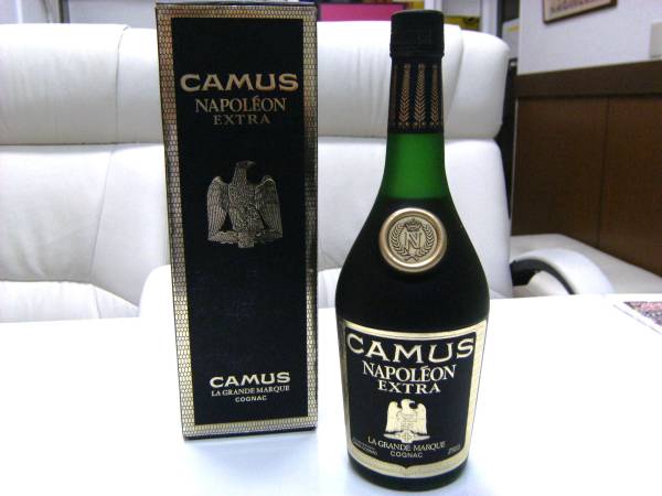 ☆古酒 CAMUS/カミュ ナポレオン EXTRA 700ml箱付《未開栓》☆
