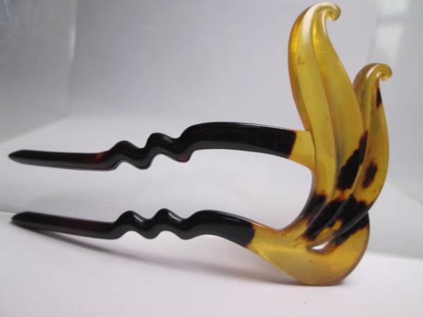 ☆本鼈甲　葉型デザインかんざし