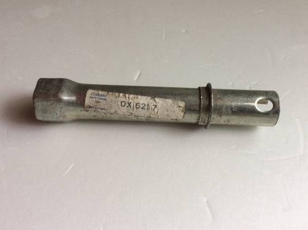 CITROEN DS21 プラグレンチ　純正品　新品_1