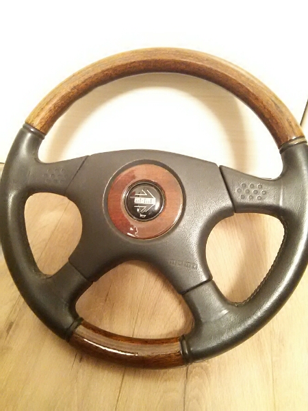 中古・momo ウッドコンビ ステアリング 36パイ・格安・売り切り