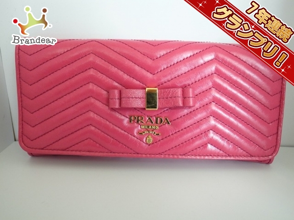 良品　PRADA キルティングレザー　ピンク　長財布　シルバーロゴ プラダ 長財布 ピンク リボン/キルティング レザー PRADA PRADA(プラダ