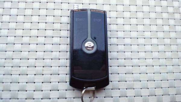 ★ZVW41W　プリススα　純正　エンジンスターターリモコン★B257