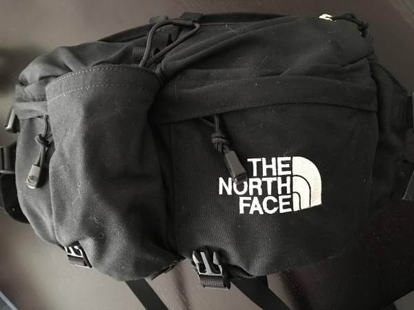 ☆【かなり美品です】ノースフェイス サイドバッグ！