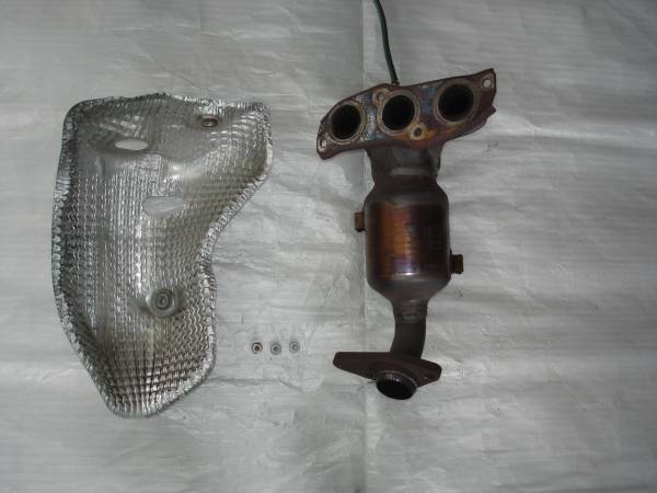 スズキ MH34S ワゴンR R06A ターボ 触媒 六角形 中古 ジャンク ワゴンR MH34S 触媒 R06A スズキ 中古 ターボ ※ジャンク 素材 R06A