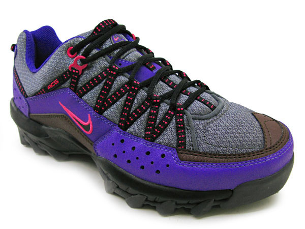 ★新品未使用一点物★niketakao　acgナイキタカオトレッキング山