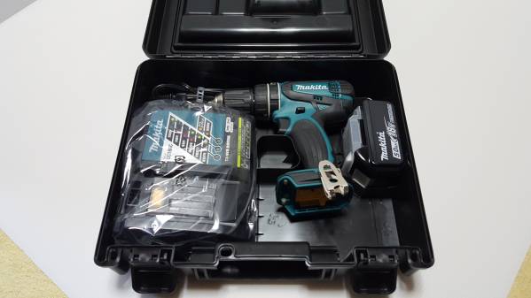 マキタ 未使用品 ３モード ドリルドライバー 18V 5.0Ah 充電器