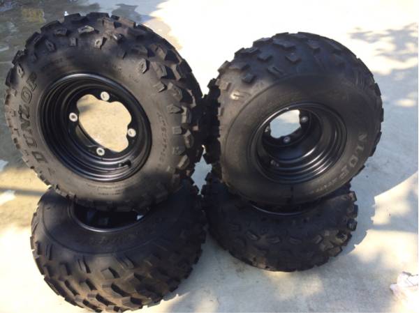 新車外し【美品】YF350 ブラックアルミホイール ATV バギー