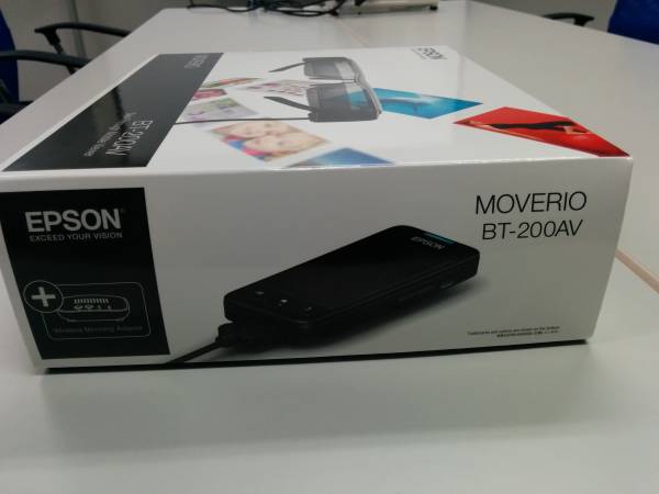 EPSON BT-200AV 美品 EPSON MOVERIO シースルーモバイルビューアー
