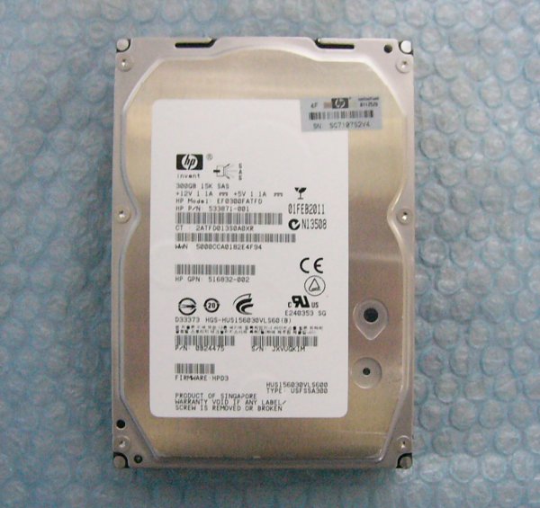 uk3 hp EF0300FATFD ( HUS156030VLS600 ) 300GB 15000rpm SAS