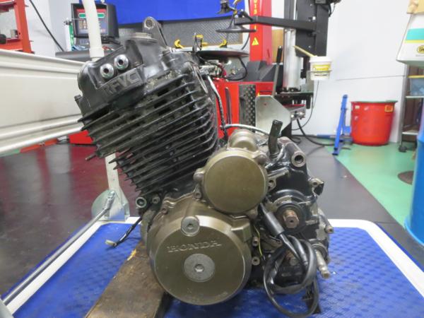 激安　FTR250　純正エンジンASSY　MD17　売り切り