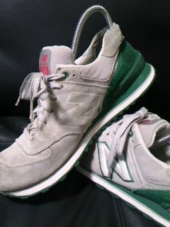 衝撃定2万!限定片ロゴ!ニューバランス574牛革レザー5761300灰緑