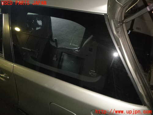 2UPJ-17201382]ウィッシュ 20系(ZGE25G)左クォーターガラス 中古