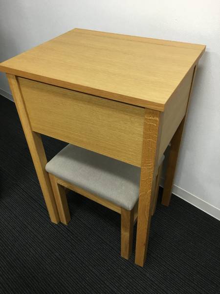 ☆中古即決！無印良品 タモ材 ドレッサー スツール付☆