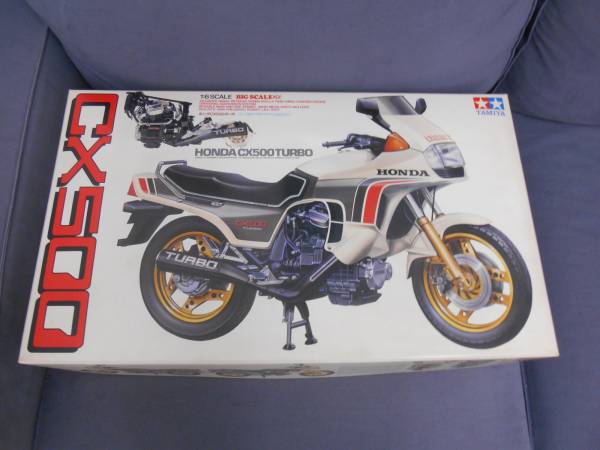 S)未組立 タミヤ 1/6 ホンダCX500ターボ プラモデル　2781