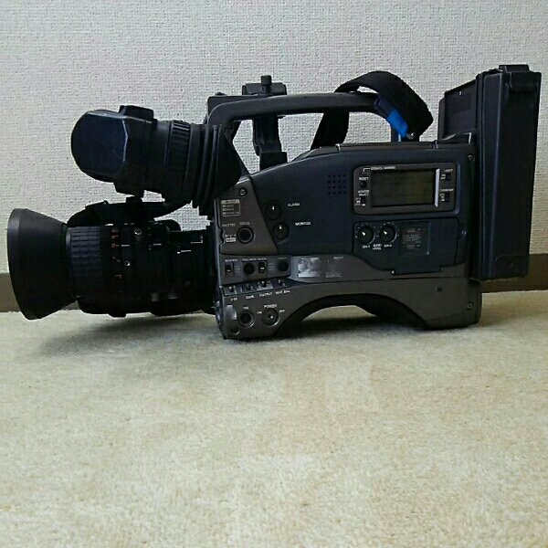 Victor GY-DV500 | 充電器付き JVC 業務用ビデオカメラ GY VICTOR業務用