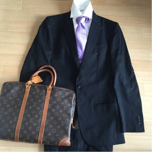 コムサコレクションの英国調ストライプ最高級スーツ★裏地ピンク